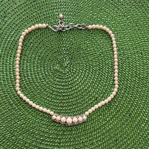 Elegant Faux Pearl Necklace